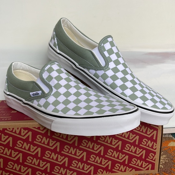 Vans Men’s Classic Slip-On
Color Theory Checkerboard
VN0DDBVZCJL
Sneakers - Picture 5 of 16